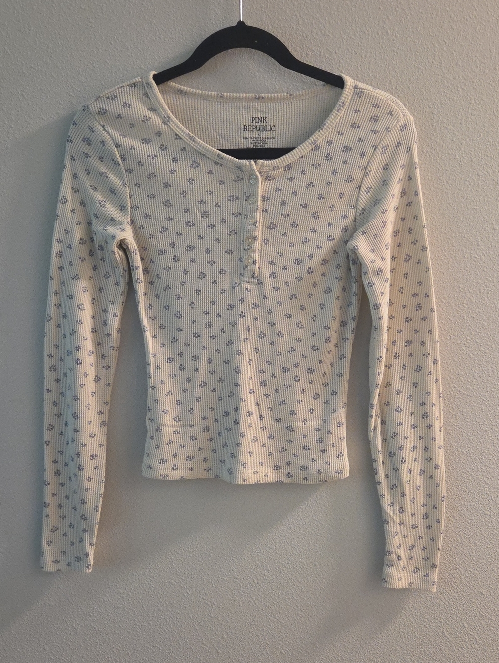 Pink Republic Cream Ribbed Long-Sleeve Henley with Blue Floral Motif